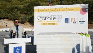 Kuşadası'ndaki eski deve güreşleri alanı sanatın merkezi oldu