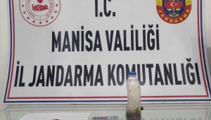 Manisa'da uyuşturucu içerken yakalandılar