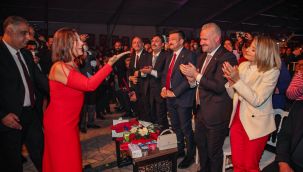 Menemen'de bayrama muhteşem final