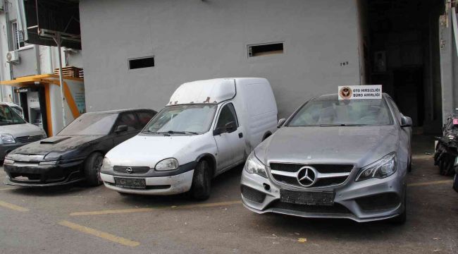 Oto çetesine baskın: 38 araç ele geçirildi