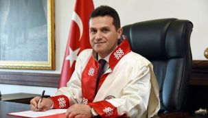 Rektör, kendini dekan kuzenini müdür atamış