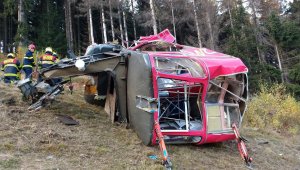 Teleferik kabini 30 metreden yere çakıldı: 1 ölü