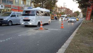 Trafiğin en yoğun olduğu saatlerde mazgal onarımı mı olur?