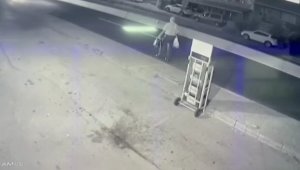 Urla'daki feci kaza güvenlik kamerasına takıldı