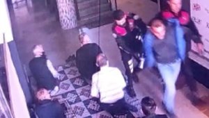 Uyuşturucu satıcısı camide yakalandı