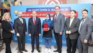 AK Parti İl Başkanı Sürekli mahalle başkanlarıyla buluştu