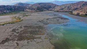 Bafa Gölü'nde sular 1.5 metre çekildi