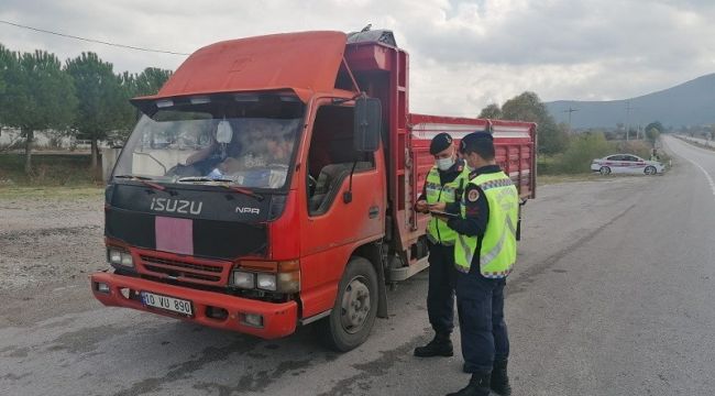 Balıkesir'de polis ve jandarmadan huzur uygulaması: 75 gözaltı