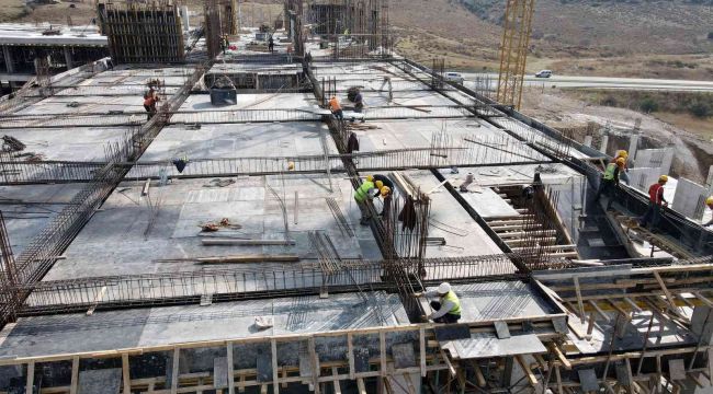 Başkan Acar, Mesleki ve Çevresel Hastalıklar Hastanesi'ni inceledi