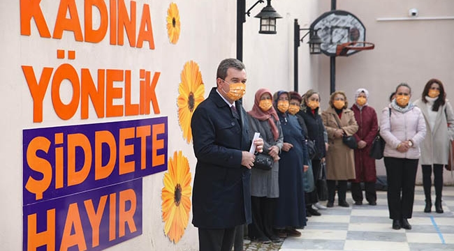 Bergama'da kadın şiddetine "DUR" çağrısı