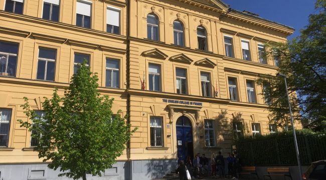 Çekya'da Türk kızı Yıldız'a büyük ödül