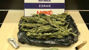 Çeşme'de çadır kurup uyuşturucu satanlar yakalandı