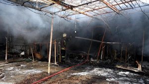 Çıkan yangında 48 iş yerinden 46'sı yandı