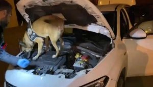 Cips kutusunda 90 gram kokain ele geçirildi; 2 tutuklama