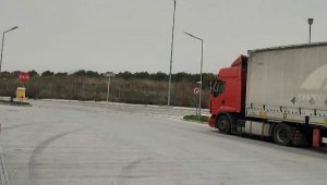 Emanet para ve çeklerle kaçan TIR şoförü tutuklandı