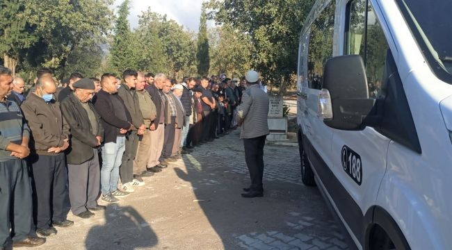 Feci kazada ölen 3 kişi son yolculuğuna uğurlandı