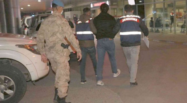 FETÖ'den aranan eski polis ve jandarma yakalandı