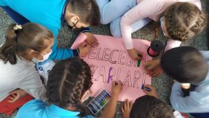 Geleceğin Yazarları, Küçük Eller Güçlü Kalemler