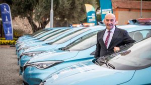 İzmir'de elektrikli araçlara otopark yüzde 50 indirimli