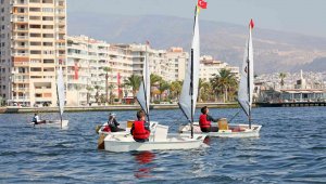 İzmir Körfezi Yaşar Üniversitesi ile renklendi