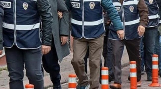 İzmir'de FETÖ'den 25 gözaltı