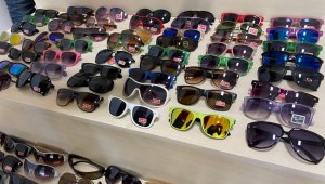 İzmir'de kaçak depolarına baskın!