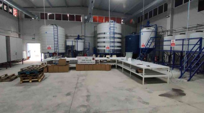 İzmir'de sahte içki fabrikasına baskın
