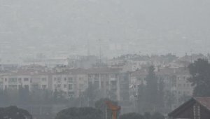İzmir'de sis ve pus görüşü düşürdü