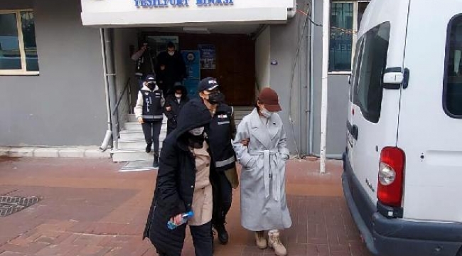 İzmir'den İtalya'ya kaçmak isteyen 9 FETÖ şüphelisi tutuklandı 