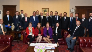 Karabağlar'dan Kılıçdaroğlu'na teşekkür ziyareti