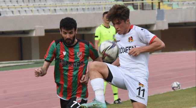 Karşıyaka alt sıralardan kurtulamıyor