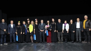 Konak'ta "Kadın Öyküleri" ödüllendirildi