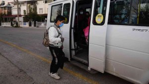 Kuşadası Belediyesi'nden ücretsiz okul servisi