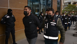 Menemen'de 7 kaçakçıya tutuklama