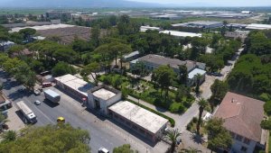 Okul bahçesinde kafatası ve kemik parçaları bulundu