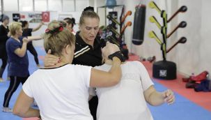 Seferihisarlı kadınlara bulaşan yandı