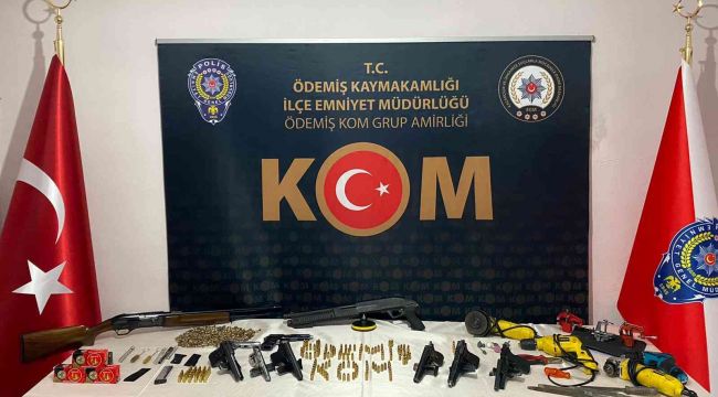 Silah fabrikası gibi evde şüpheli yakalandı