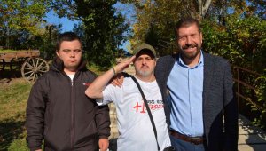 Sındırgı'da down sendromlu sporculara mutluluk gecesi