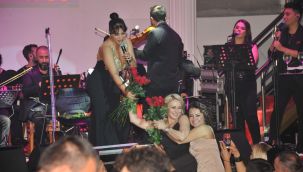 "Türkiye'nin en çok gül verilen sanatçısı oldum"