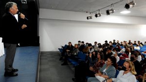 Üniversite öğrencilerine Çeşme Halk Eğitim'den davet