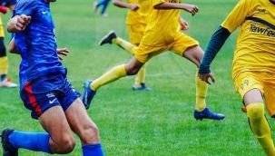 Urlalı genç yetenek Altınordu'ya transfer oldu