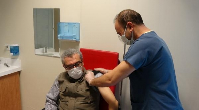 3 doz Sinovac ardından Turkovac aşısını yaptırdı