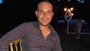 Ağaca çarpan motosiklet sürücüsü öldü