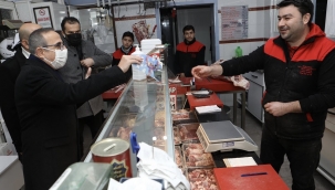 AK Parti İzmir İl Başkanı yeni Ekonomi Modeli'ni anlatmak için sahada