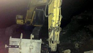 Alaşehir'de kaçak tarihi eser kazısına 4 gözaltı