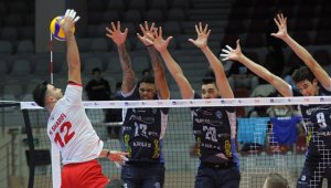 Arkasspor avantaj elde etti