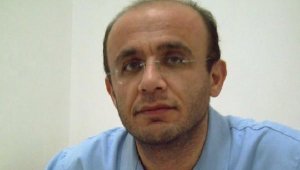 Aşı olmayan radyoloji teknikeri koronadan öldü