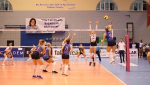 Aydınlı Sultanlar, Macaristan temsilcisini 3-0 yendi