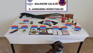 Ayvalık'ta uyuşturucu operasyonu: 27 gözaltı