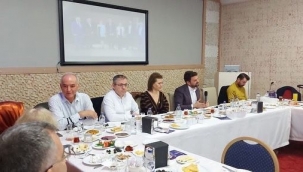 Başkan adayı Yaşar, ilçe ziyaretlerinde